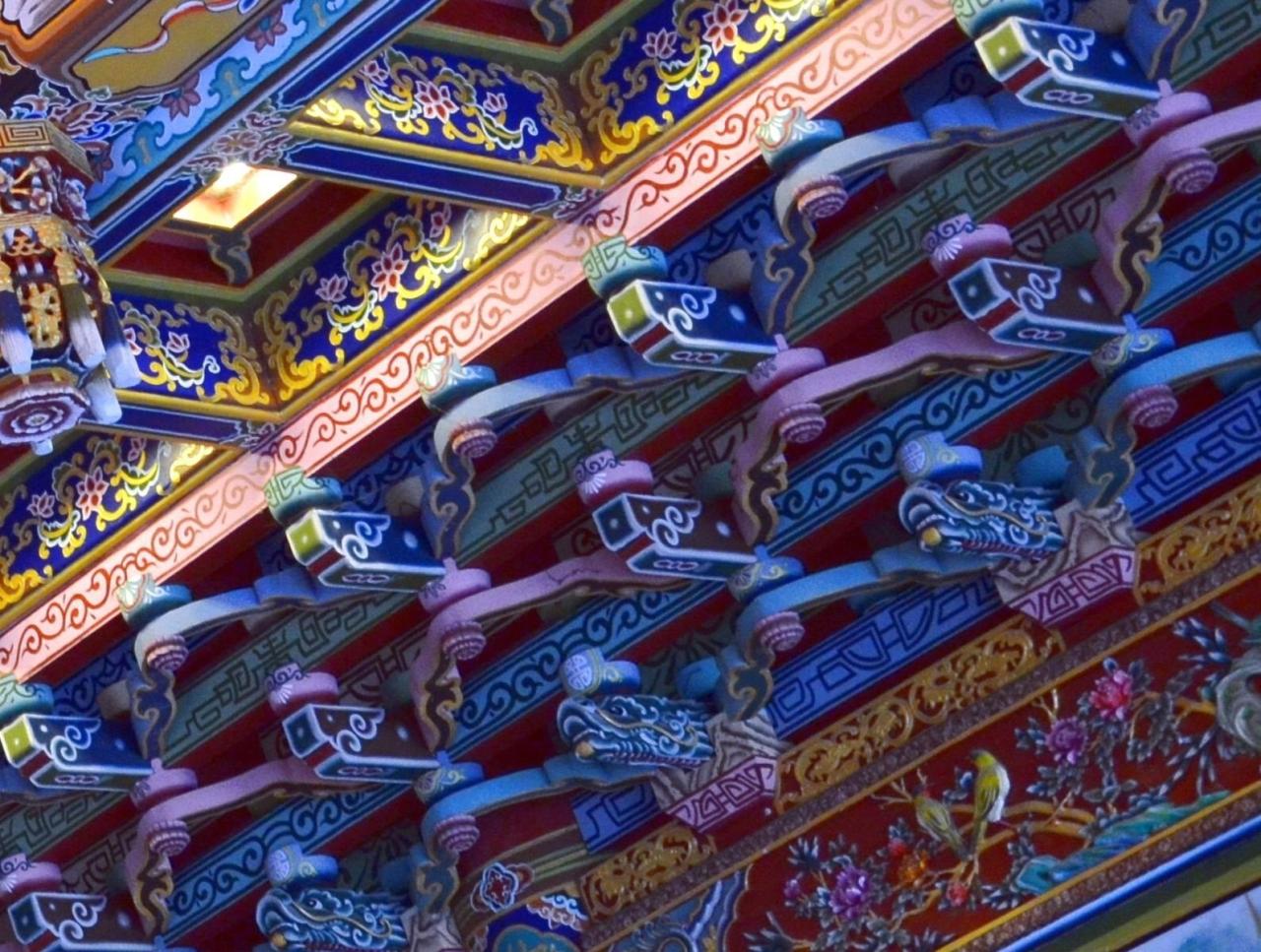 Использование материалов и колористических решений в китайской архитектуре